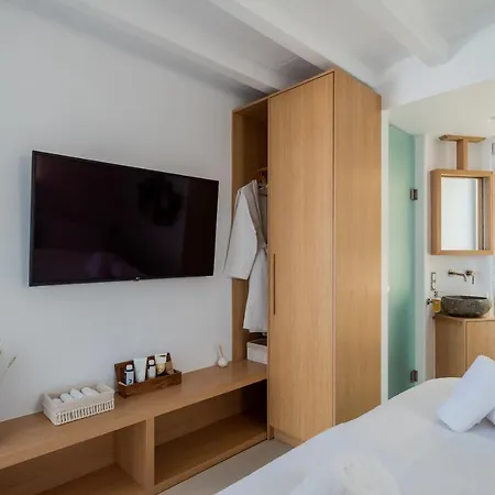 Nima - 2 Bedroom With Private Pool & Sea View, Mykonos Town *